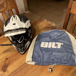 BILT Off-road helmet W/ Oakley Riding  Goggles 