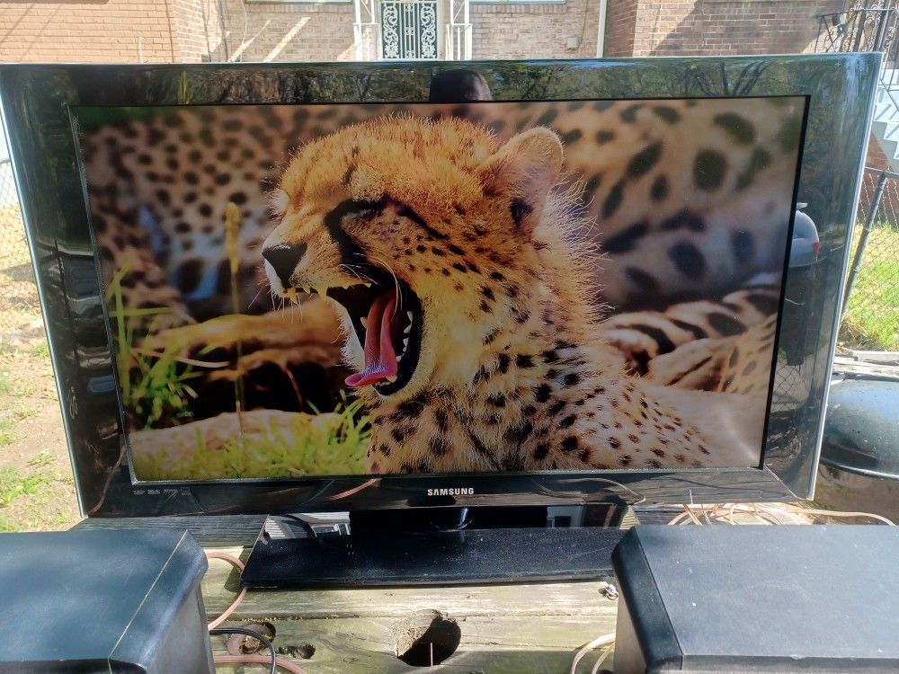 40"SAMSUNG 1080P TV WITH ROKU STREAMING STICK AND REMOTES $120 FINAL PRICE