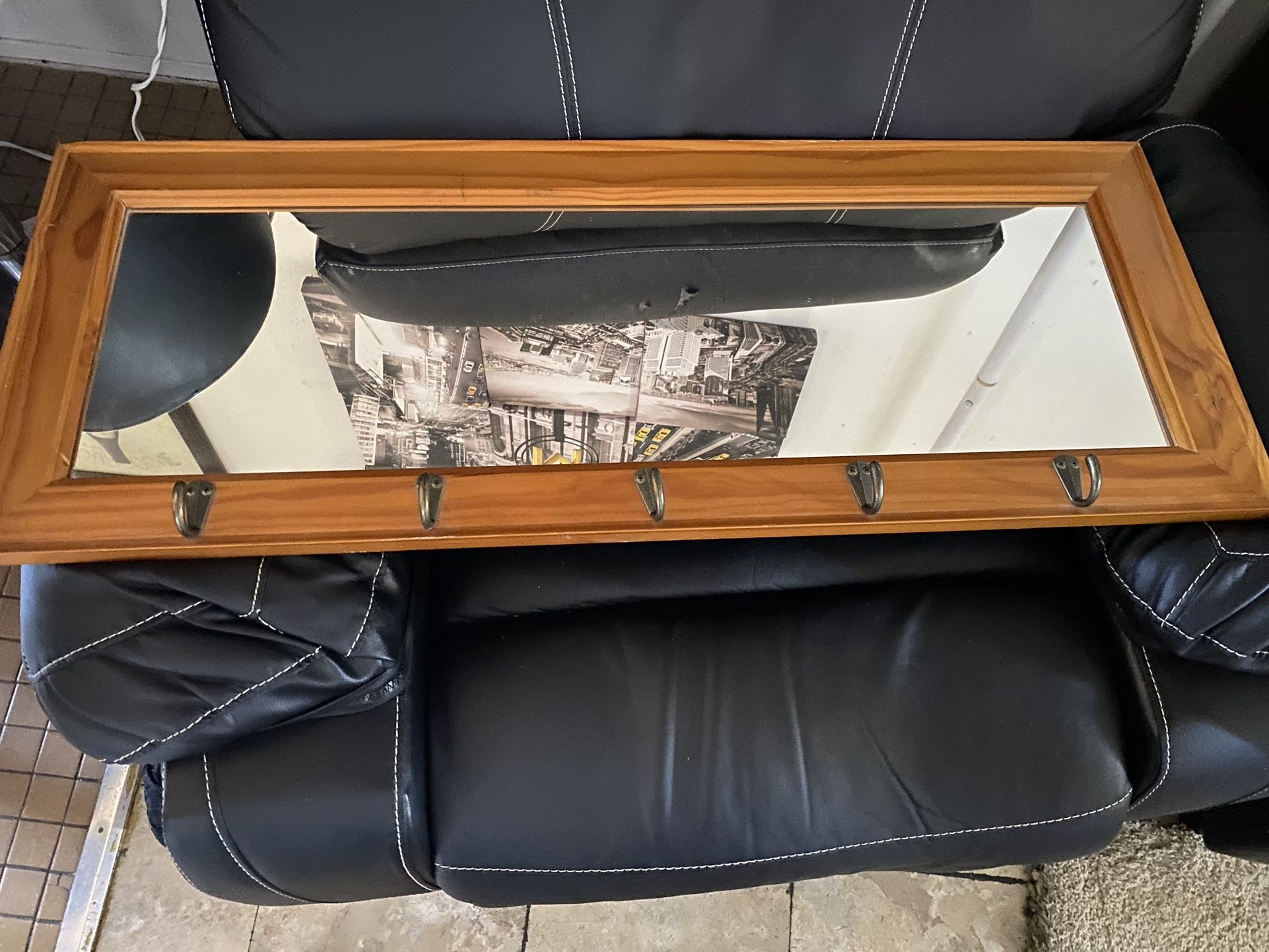 Stanley Monarch Mirror Decor..