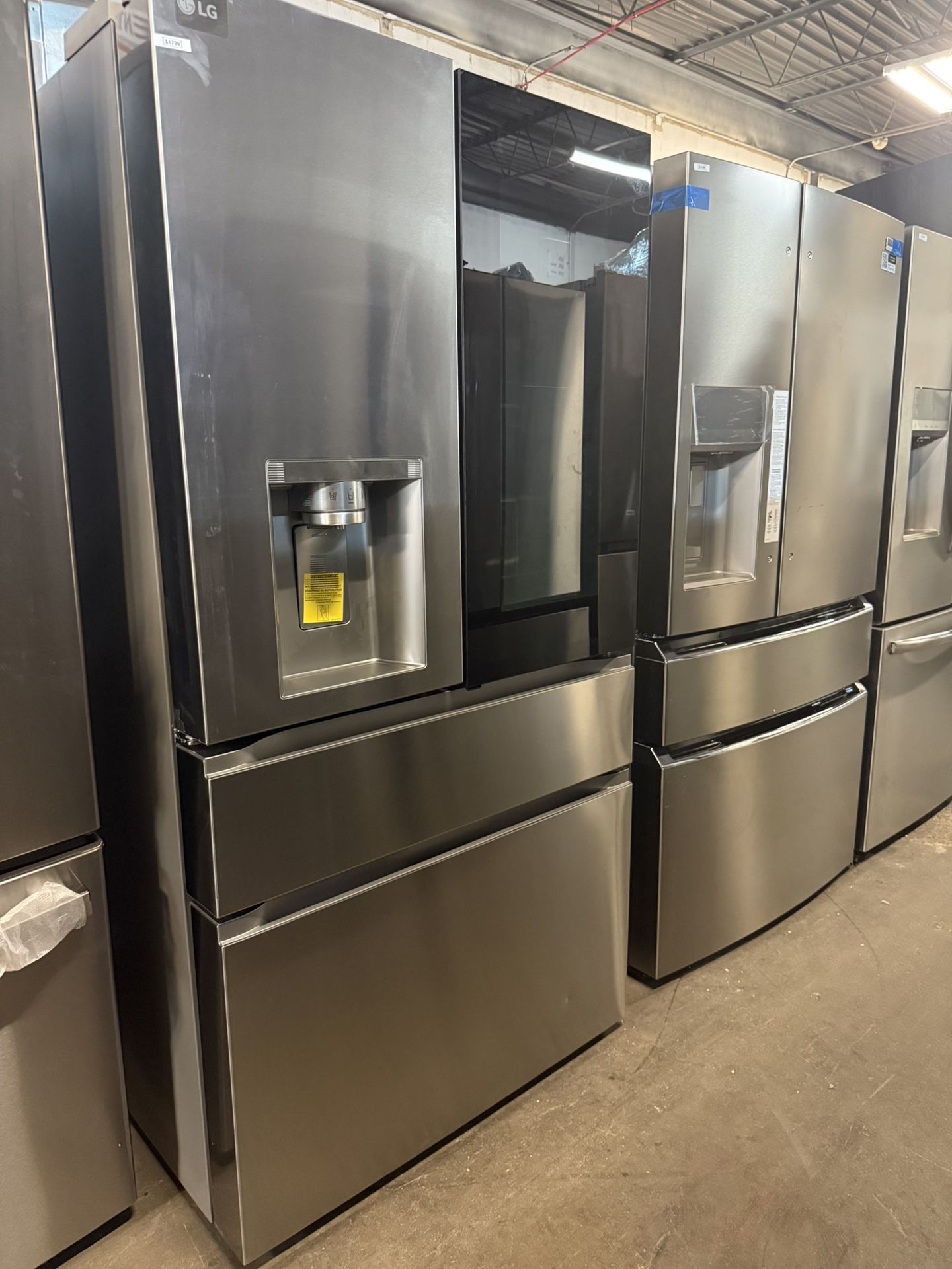 ❄️ NEW LG Standard-Depth MAX 28.6 CuFt 4-Door French Door-in-Door Smart Refrigerator LF29S8365S