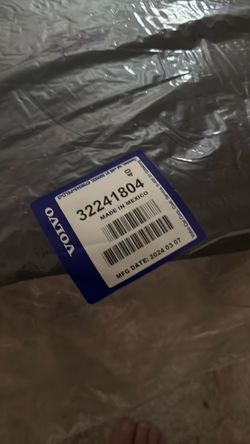 Volvo OEM Part (contact info removed)4 New in Packaging