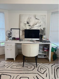 Executive office desk (file drawer on the bottom)
