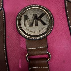 Very Large Michael Kor Purse 