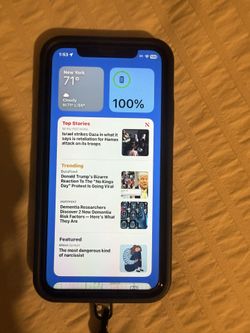 Apple iPhone 11 - 64GB - Unlocked - No Sim Restrictions. Good Condition  Includes Case- Screen Protector - Cámara Protector- $220.00