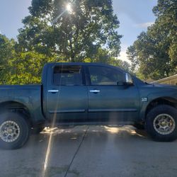 2004 Nissan Titan