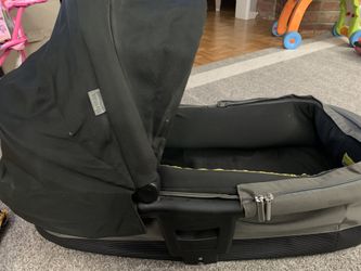Britax B-Ready Bassinet ( we used it with B-Agile)