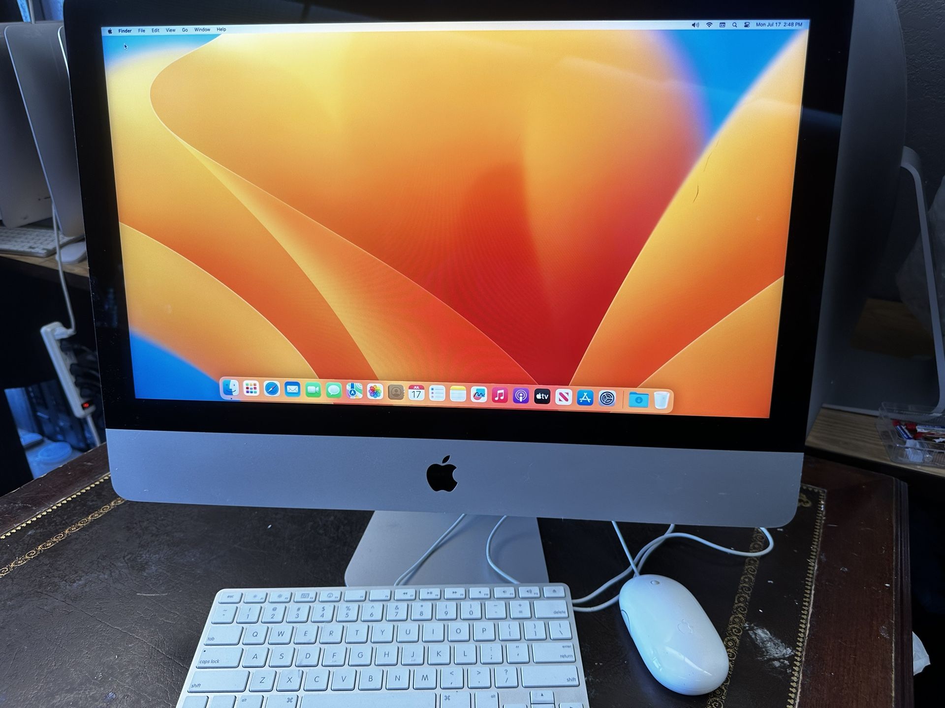 Apple iMac Retina 4K, 21.5 inches -MacOS Ventura-2017