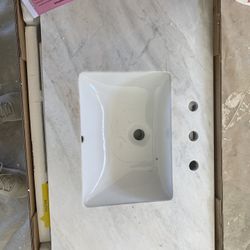 37” Quartz Countertop With Sink