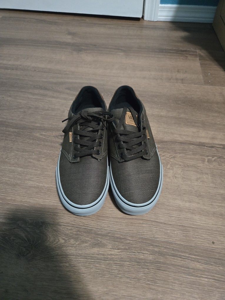 Atwood Deluxe Vans