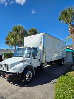 2018 Freightliner M2 106