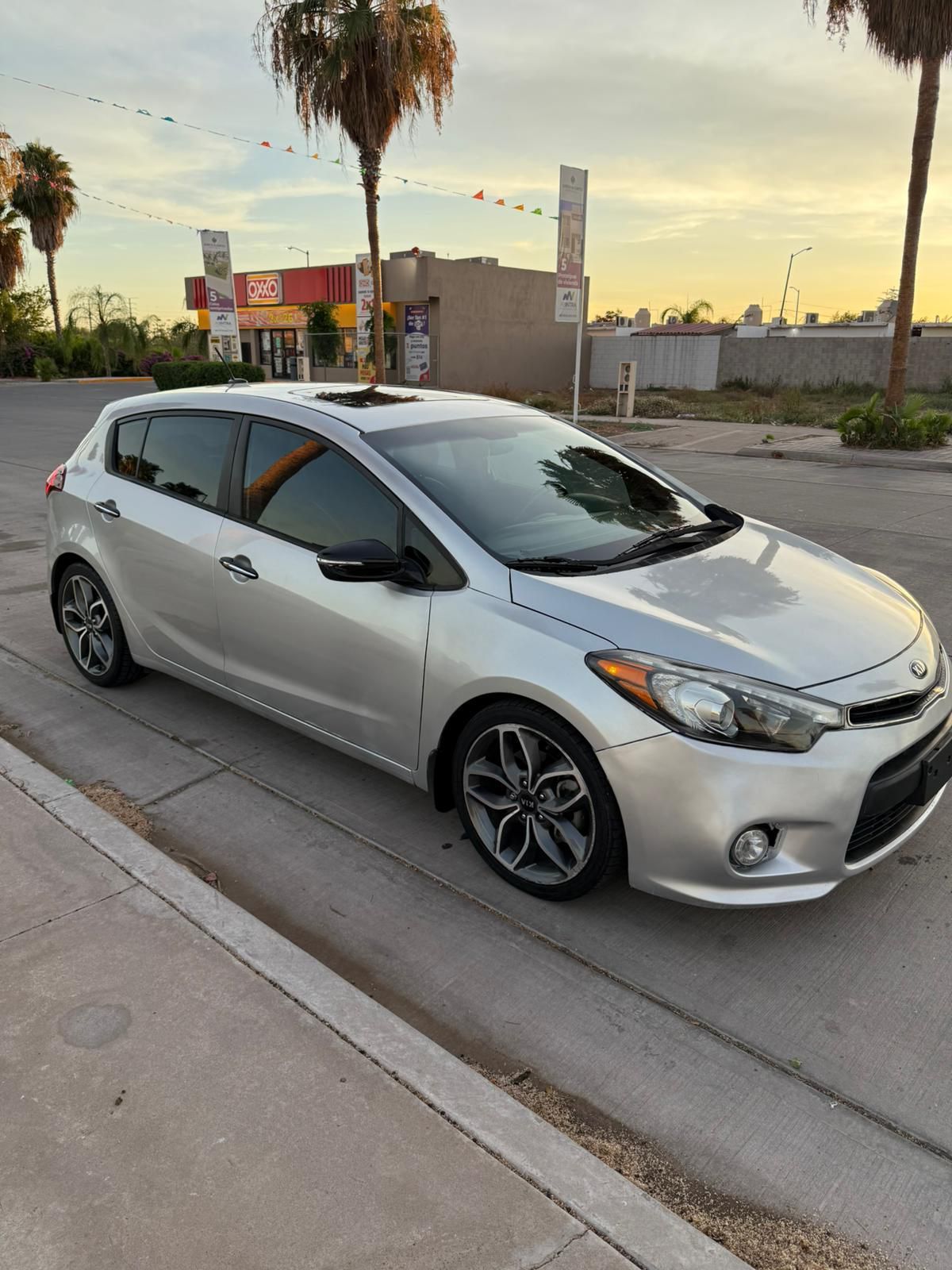 2015 KIA Forte Koup