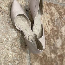 Heels 9M