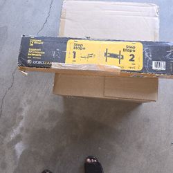 Column TV Mount Tilt