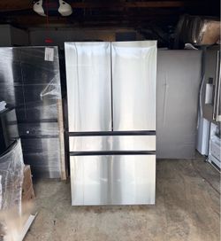 🔥 Samsung - 36 in. Wide BESPOKE 23 cu. ft. 4-Door French Door Counter Depth Smart Refrigerator with Beverage Center - Stainless Steel🔥