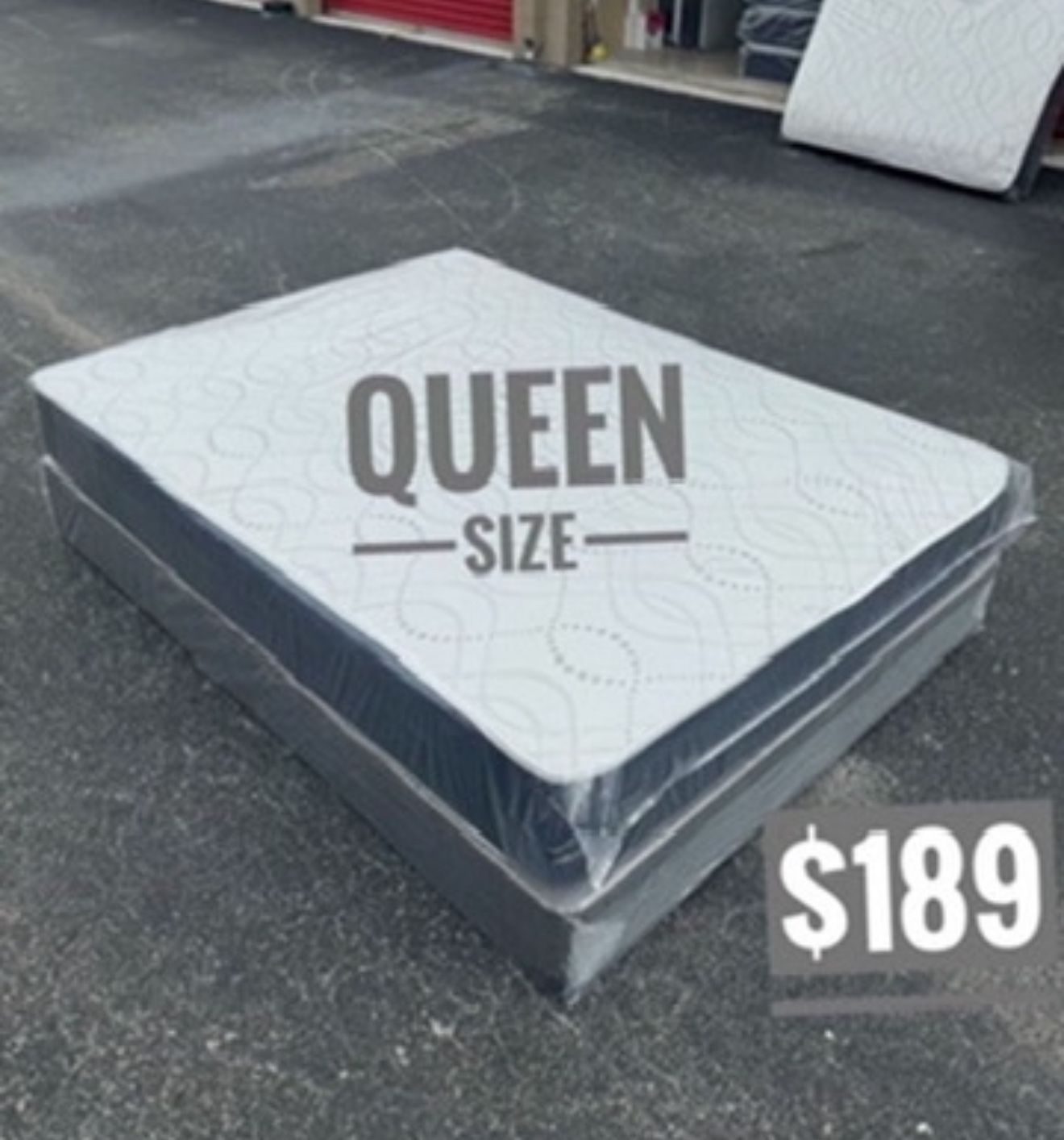 NEW Mattress Queen Size Regular With Box Spring // Offer  Mattresses & Box springs