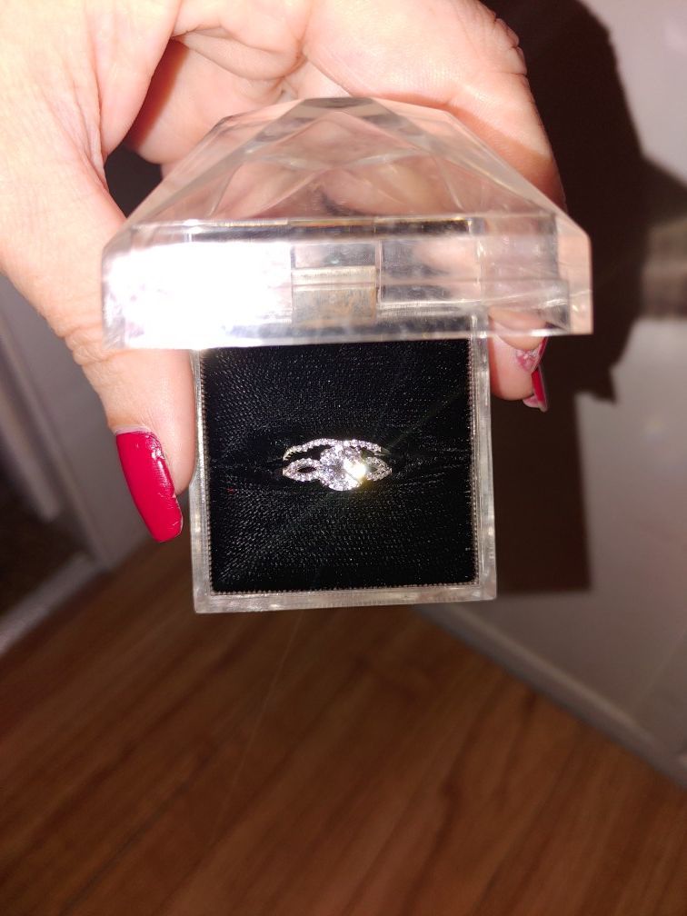 1.5 carat cubic zirconia silver Engagement and band set