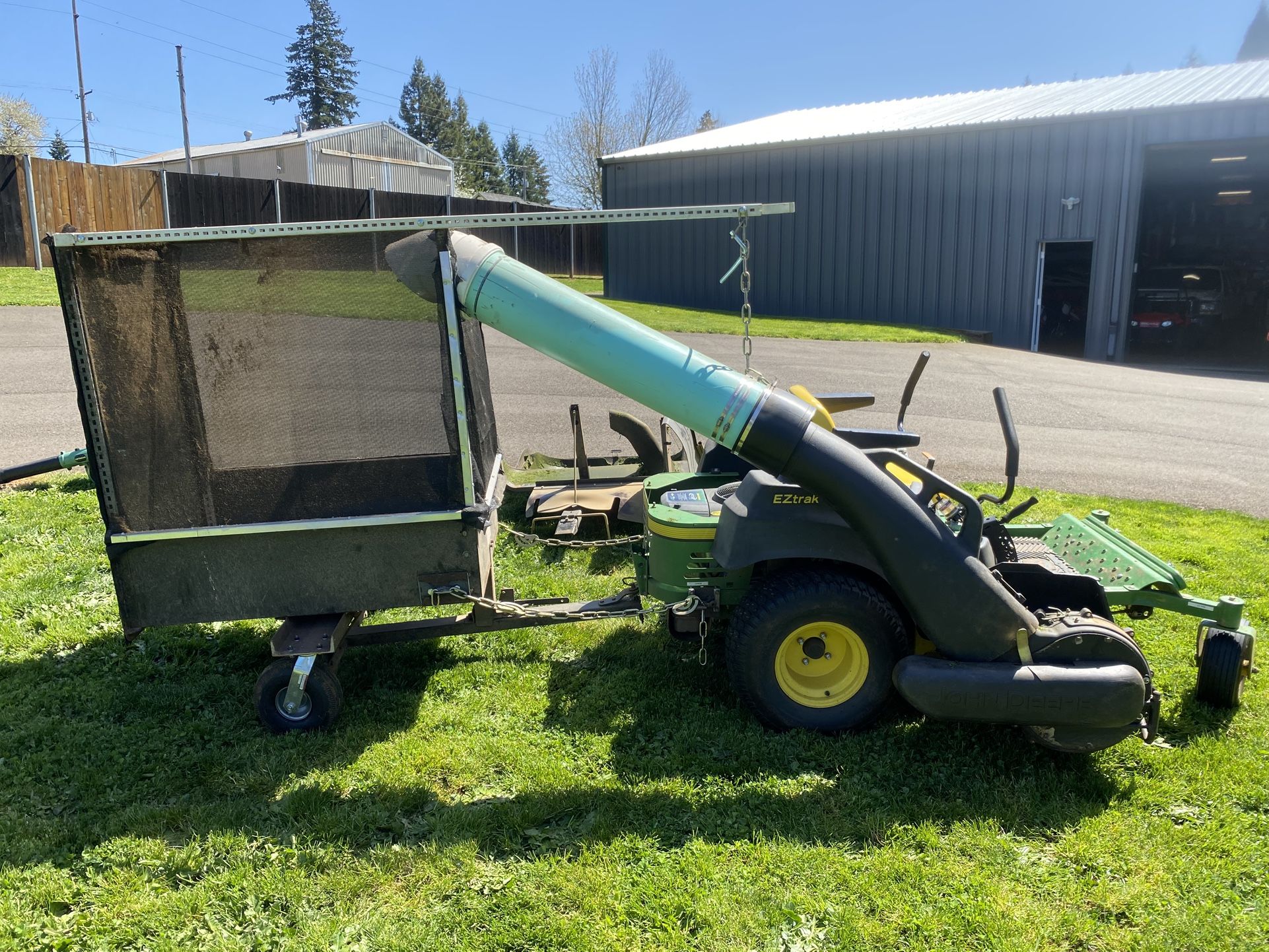 Zero Turn Riding Mower Grass Catcher