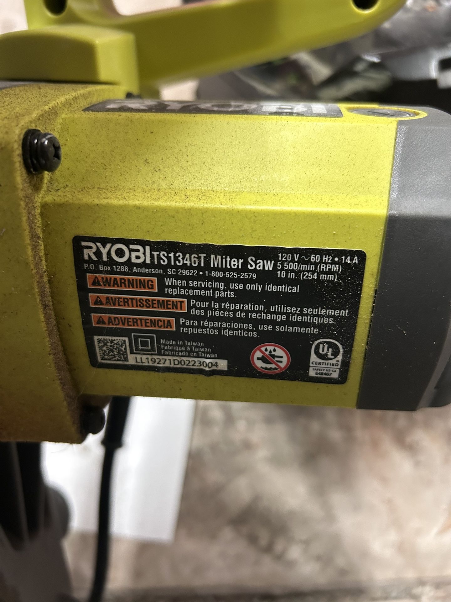 Ryobi 10 in. Compound Miter Saw with10 IN. COMPOUND MITER SAW WITH LED