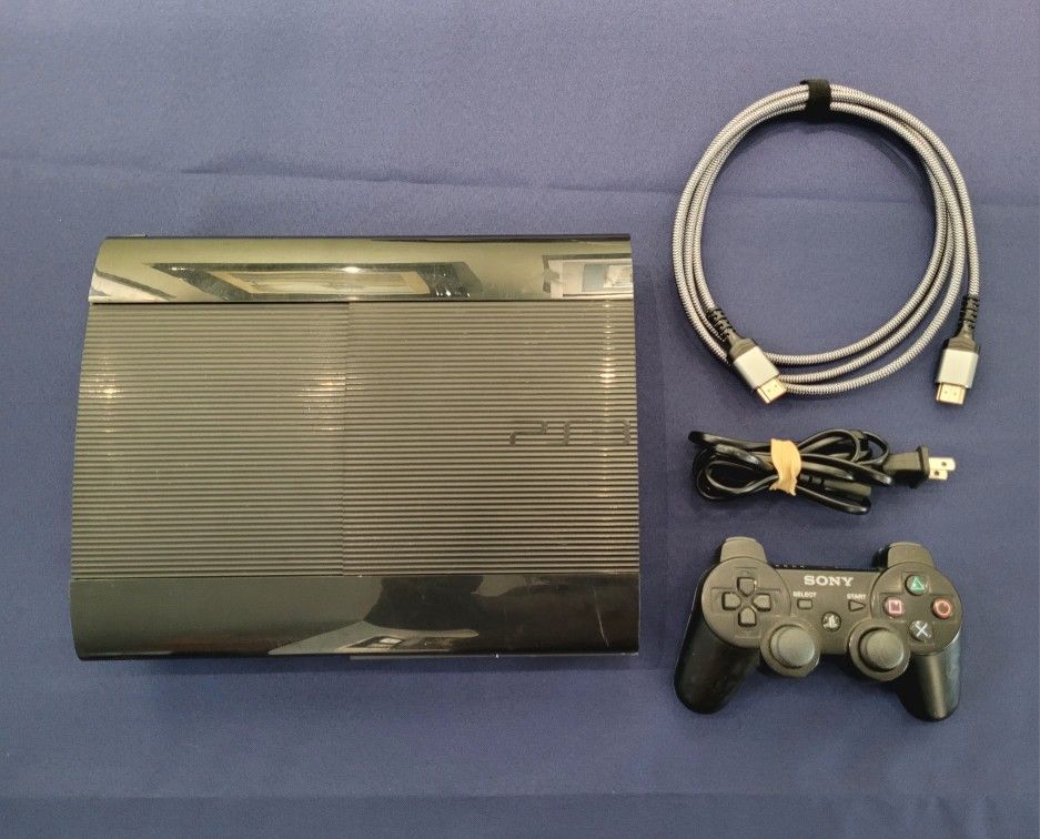 PS3 Super Slim 500GB [CLEANED & NEW THERMAL PASTE] + 2 Controllers