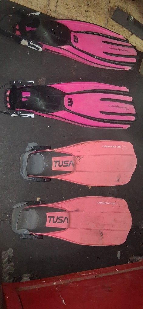 2 Pink dive fins flippers with and without boot size adjustable aqua snorkel beach spear fishing