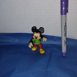 Vintage Walt Disney Mickey Mouse Goofy Donald Duck 2” PVC Toy 1970s Figures