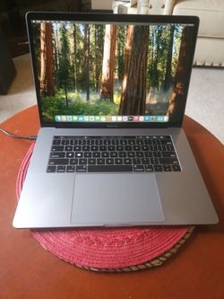 Apple Macbook Pro i7 16gb Ram 500gb SSD Drive 15" Screen 2019