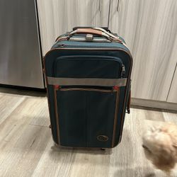 Suitcase (small/medium size)