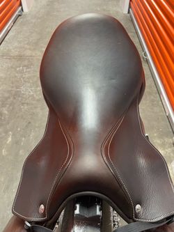 Voltaire English saddle