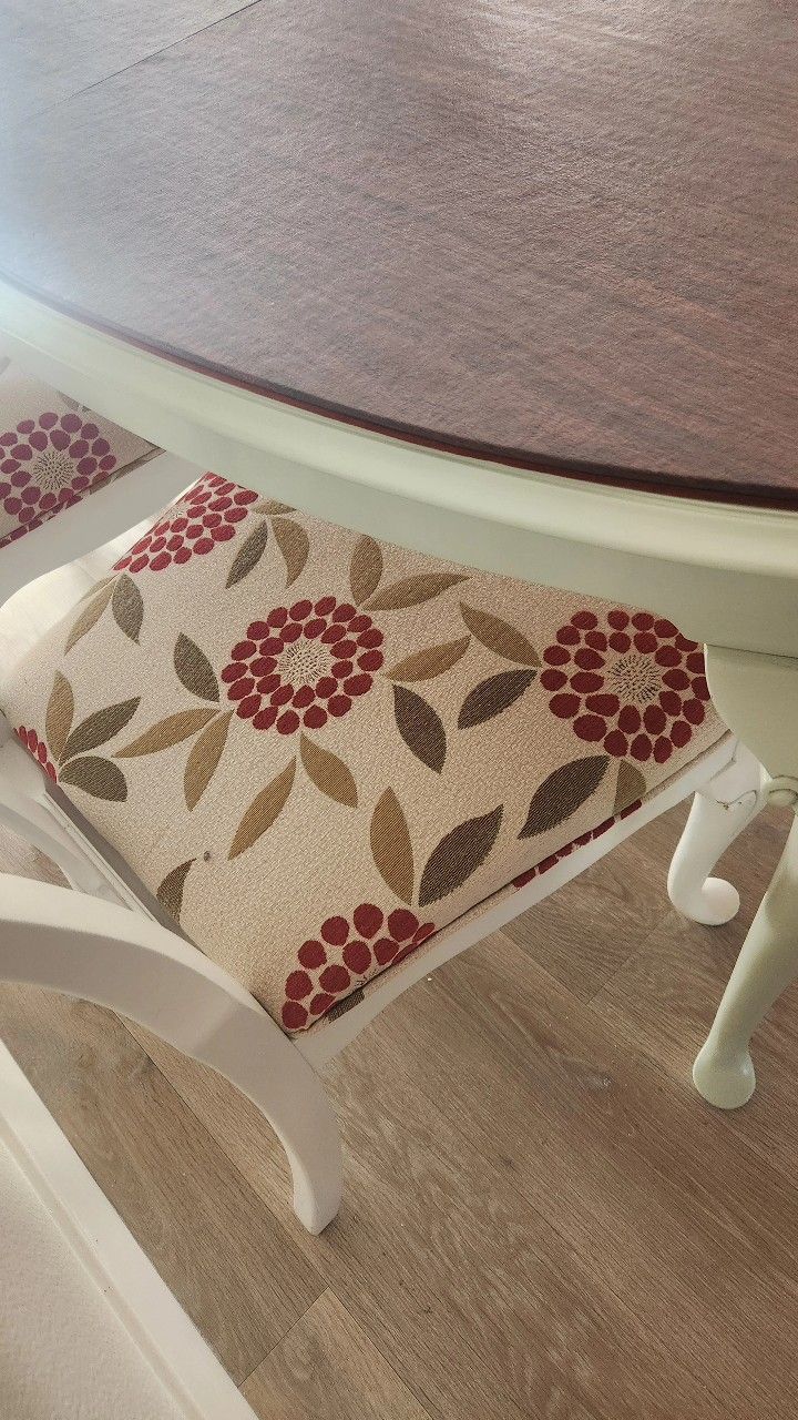 8 Chair Dunning Table