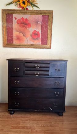 Dresser