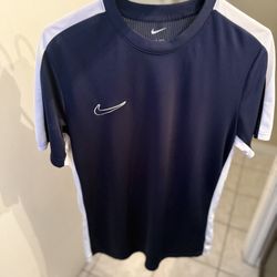 Nike Dri Fit Shirt Men’s Large Like New 