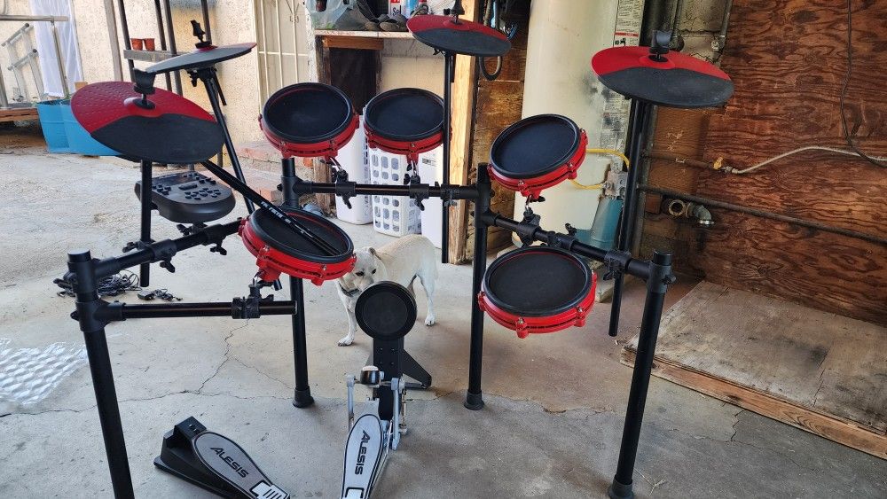 Used Alesis Nitro Mesh Electric Drum Set