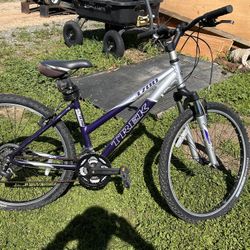 Trek 3700 Mountain Bike 
