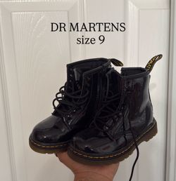 Kids Dr Martens