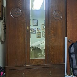 VINTAGE ARMORIE  /BEST OFFER