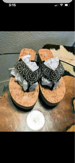 Women’s sandals