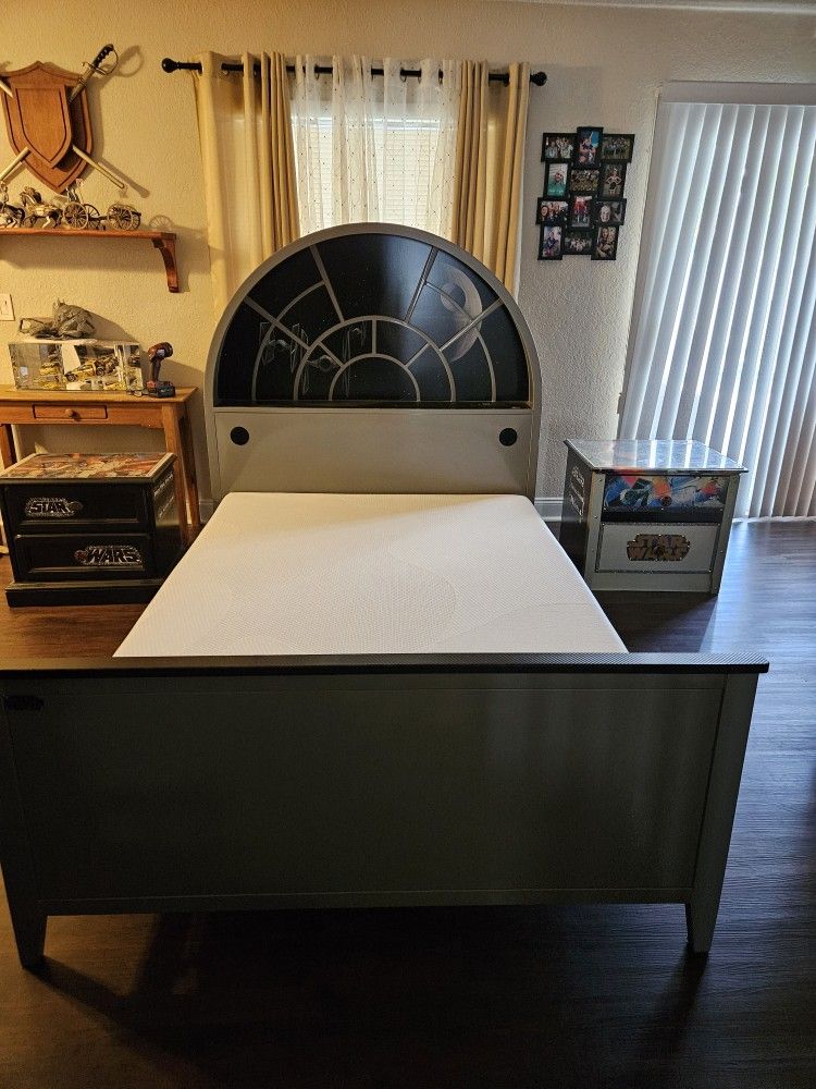 Stars Wars Full Size Bedroom Set