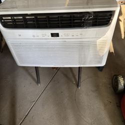 FRIGIDAIRE AIR CONDITIONER - 12000 BTU’s