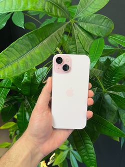 iPhone 15 - Unlocked - 128GB - No FaceID