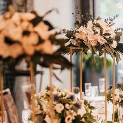 2 Centerpieces & 12 Aisle Decorations 