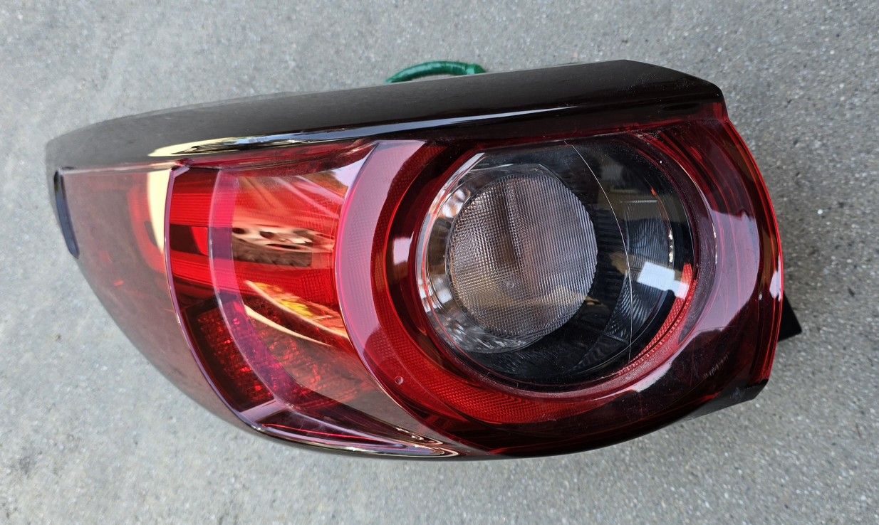 2017 2018 2019 MAZDA CX5 LEFT DRIVER TAIL LAMP LIGHT