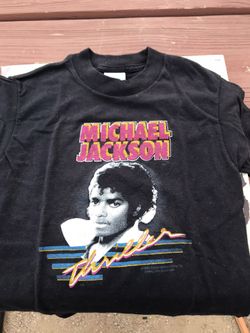 RARE Vintage 1984 Michael Jackson “thriller tour” tee shirt in youth medium