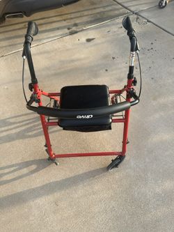 Wheel Rollator With Seat