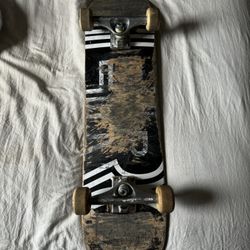 Complete Skateboard 