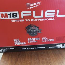 Milwaukee Fuel 7 1/4 Circular Saw