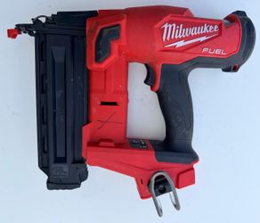 Shop Milwaukee M18 FUEL 18-Volt Lithium-Ion Brushless Cordless Gen II 18-Gauge Brad Nailer (Tool-Only)