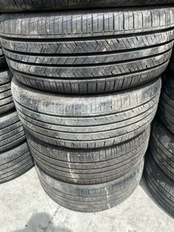 215/50r17 Hankoon tires en excelentes conditiones de Vida las 4