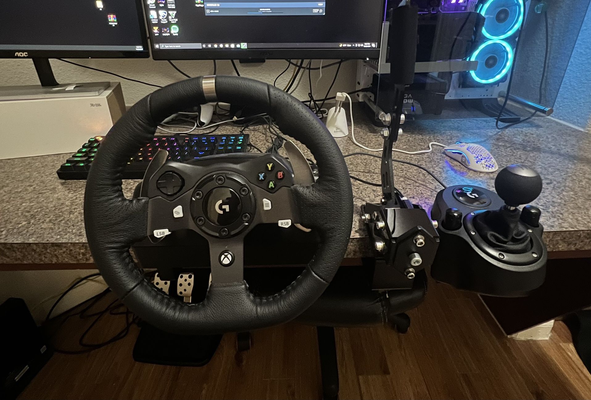 Logitech G27 Force Feedback Racing Wheel for Sale in Houston, TX - OfferUp