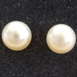 Coultured Pearl Earrings 