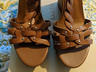 EUC Ladies "FRANCO SARTO" Tan Strappy Wedge Heels, Size 9